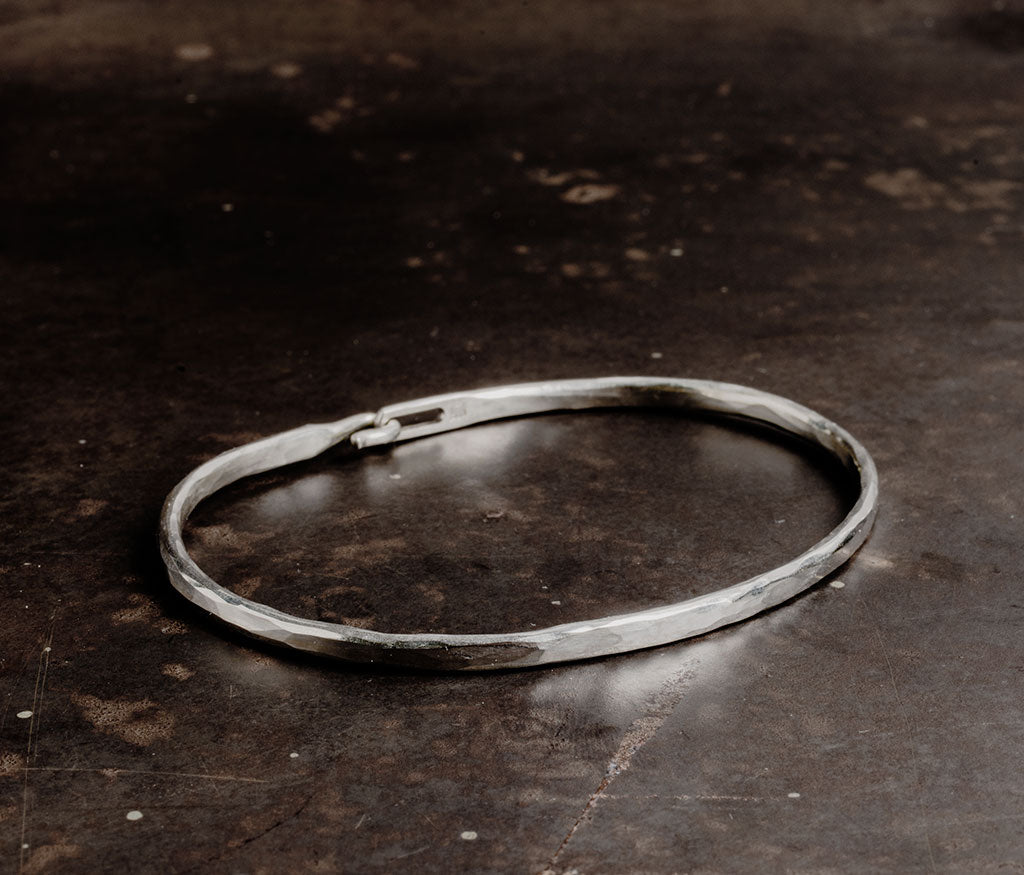 bangle hook forged – werkstatt-munchen