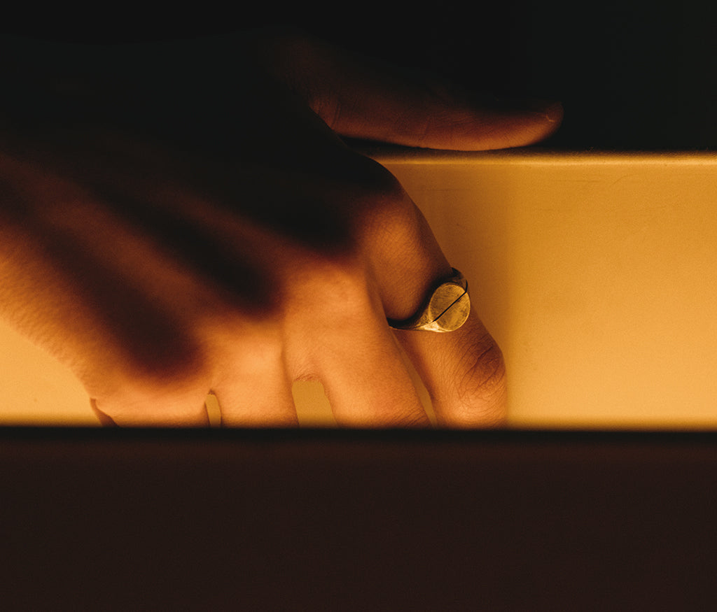 signet ring unity