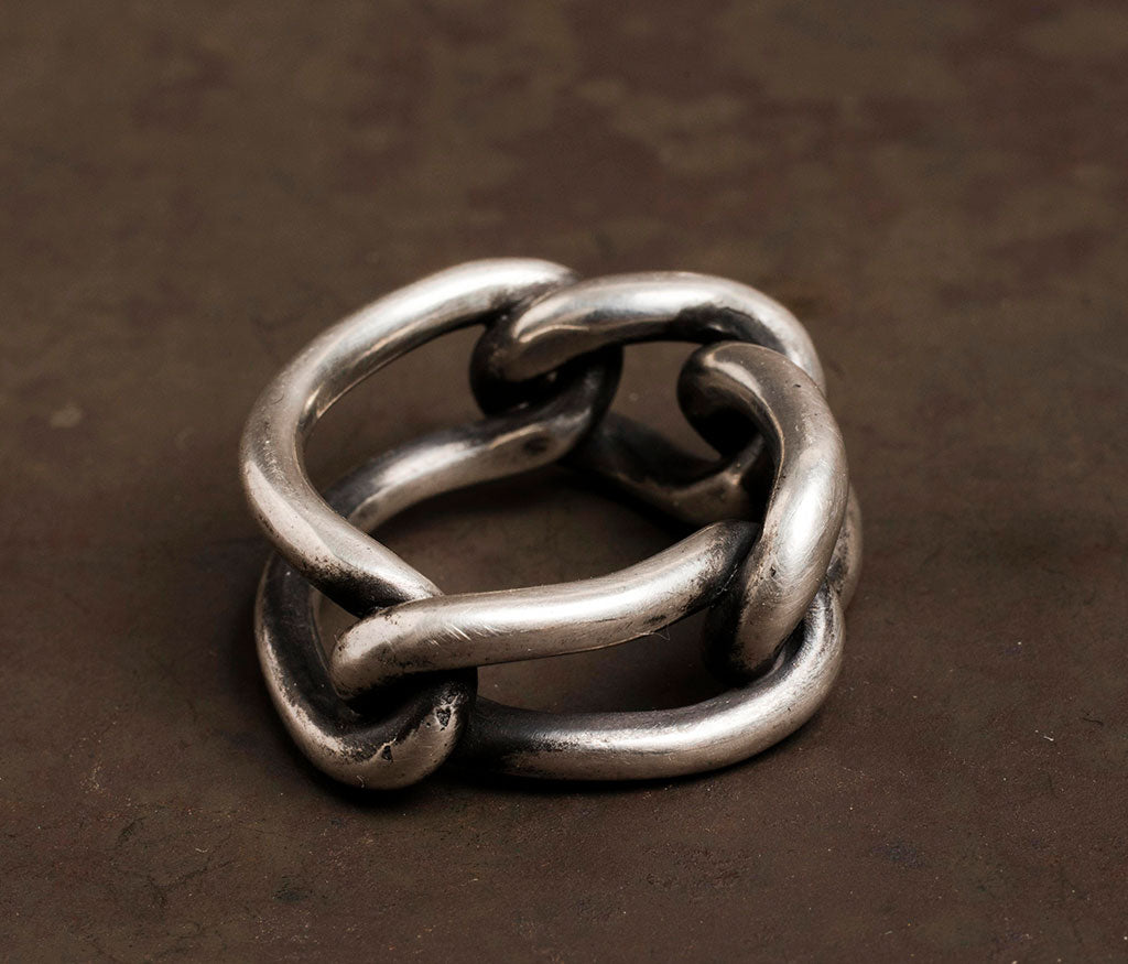 curb links ring