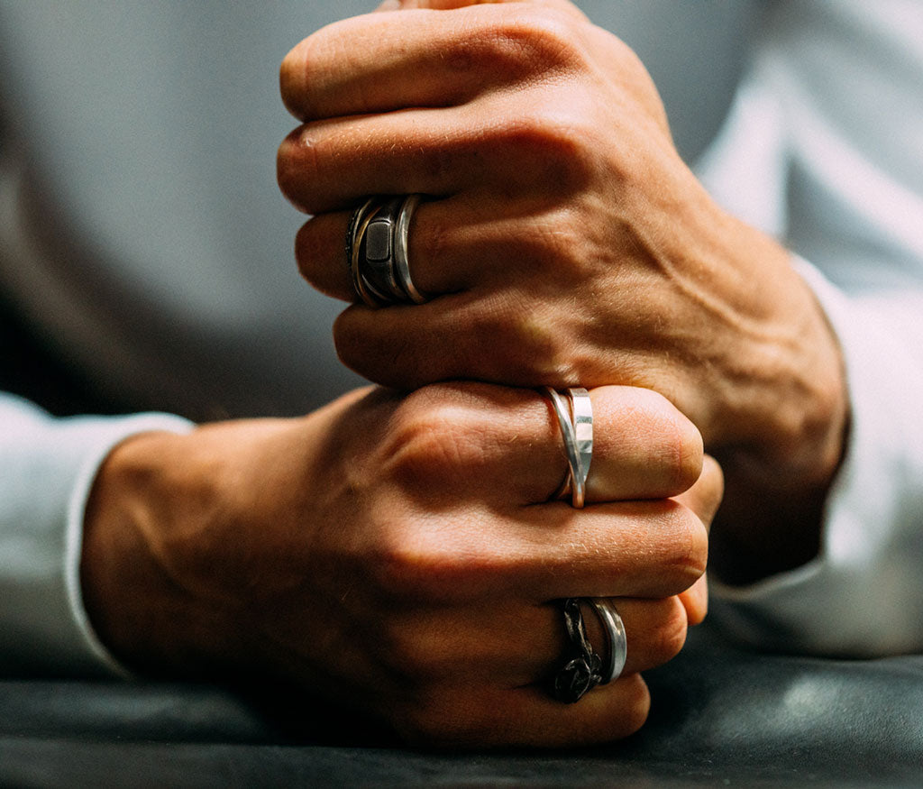 ring flat crossed