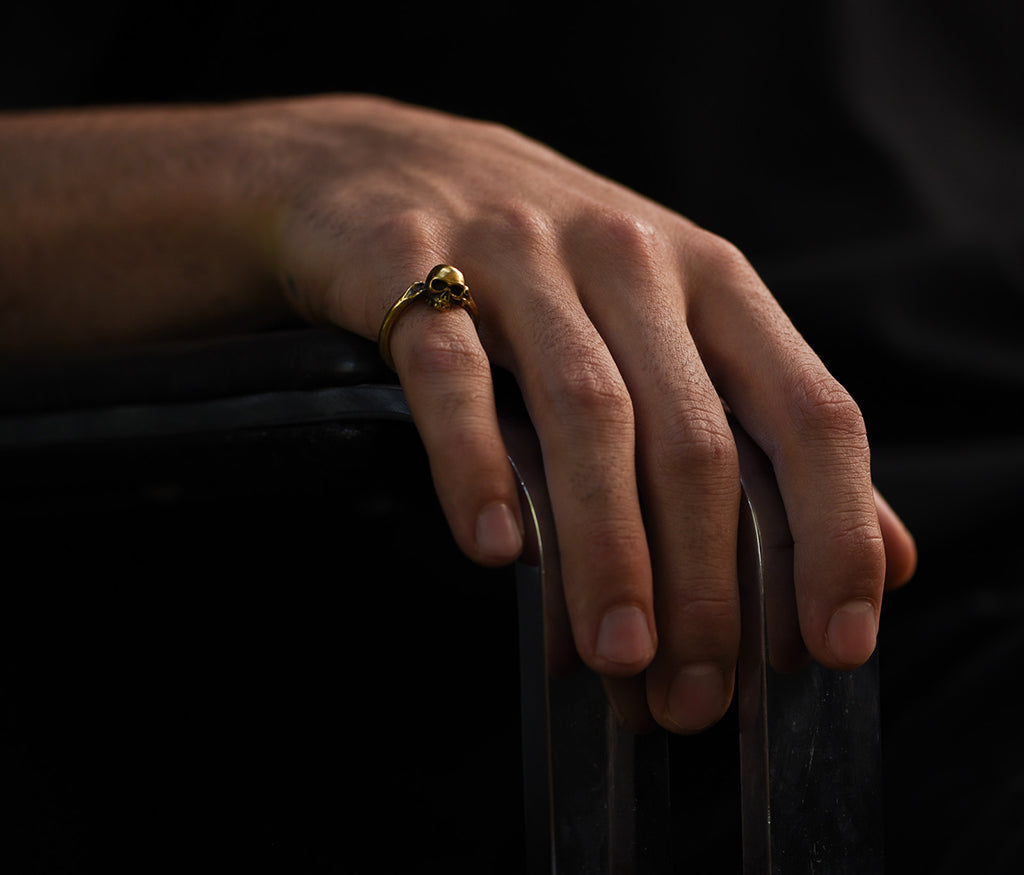 skull ring fine gold