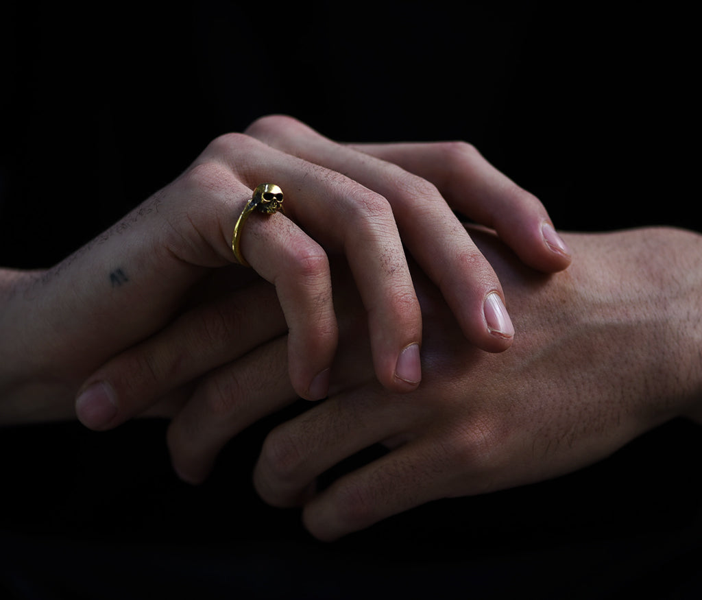 skull ring fine gold