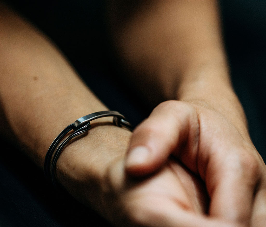 bracelet track
