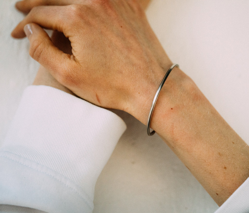 bangle side hook groove – werkstatt-munchen