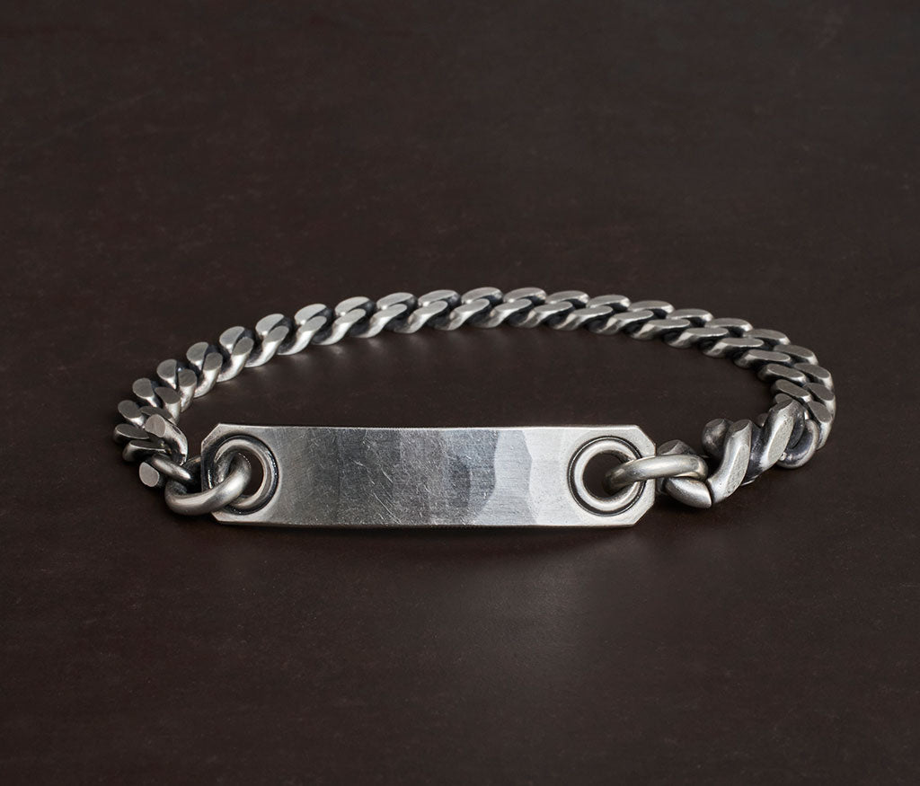 bracelet eyelets
