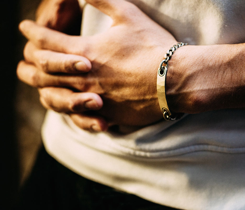 bracelet eyelets