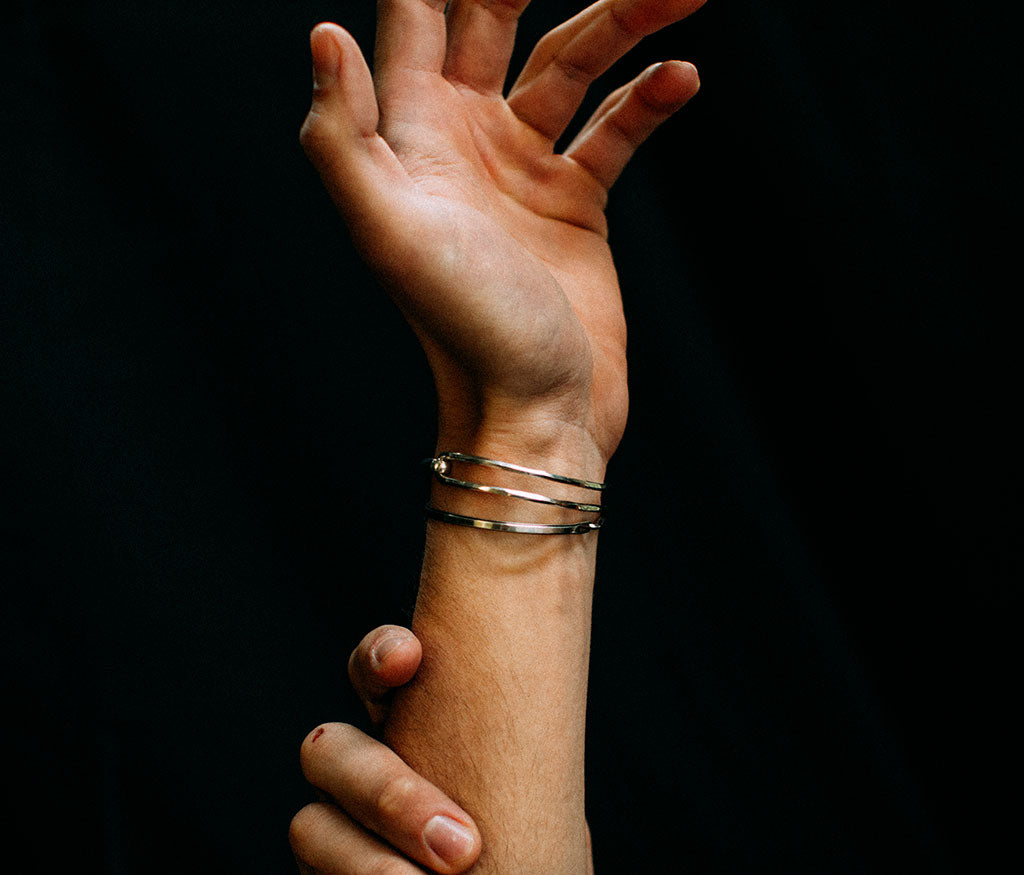 bangle hook stripe