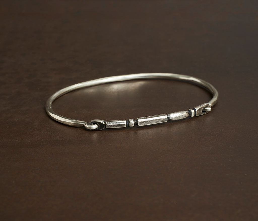 bracelet sculpture