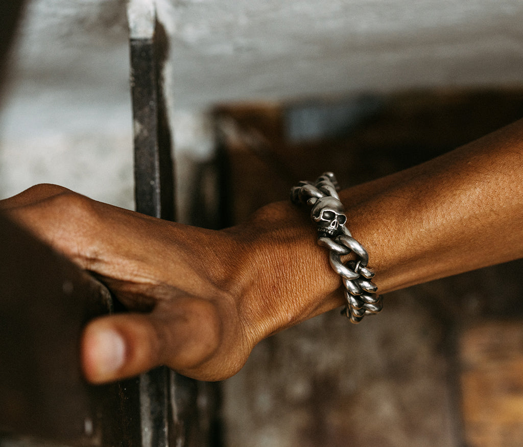 bracelet curb chain bones