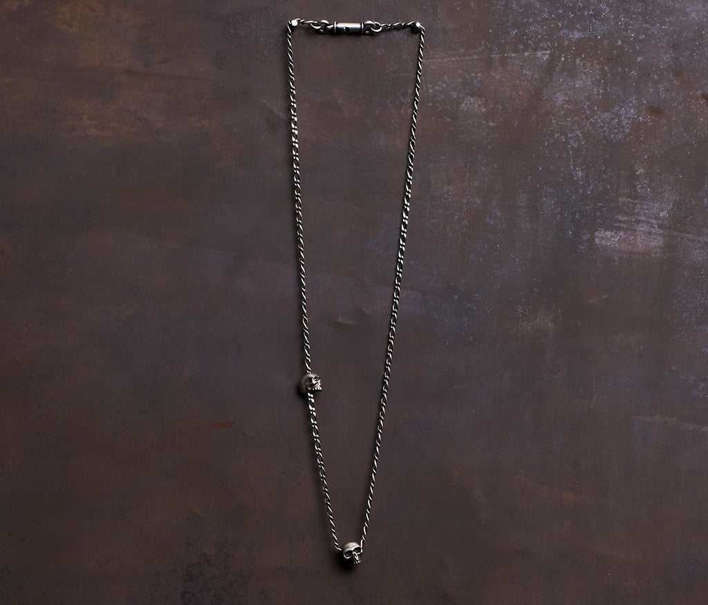 necklace two skulls – werkstatt-munchen