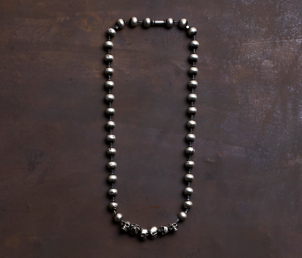 choker skulls