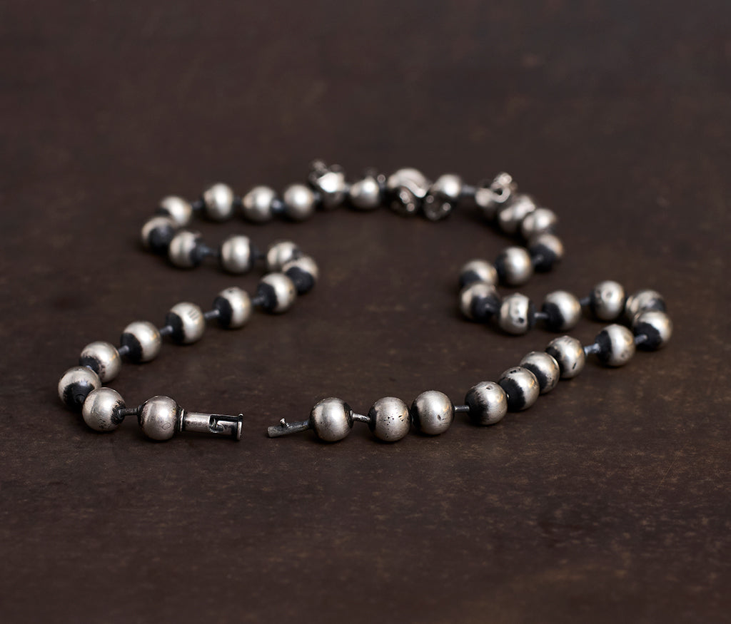 choker skulls