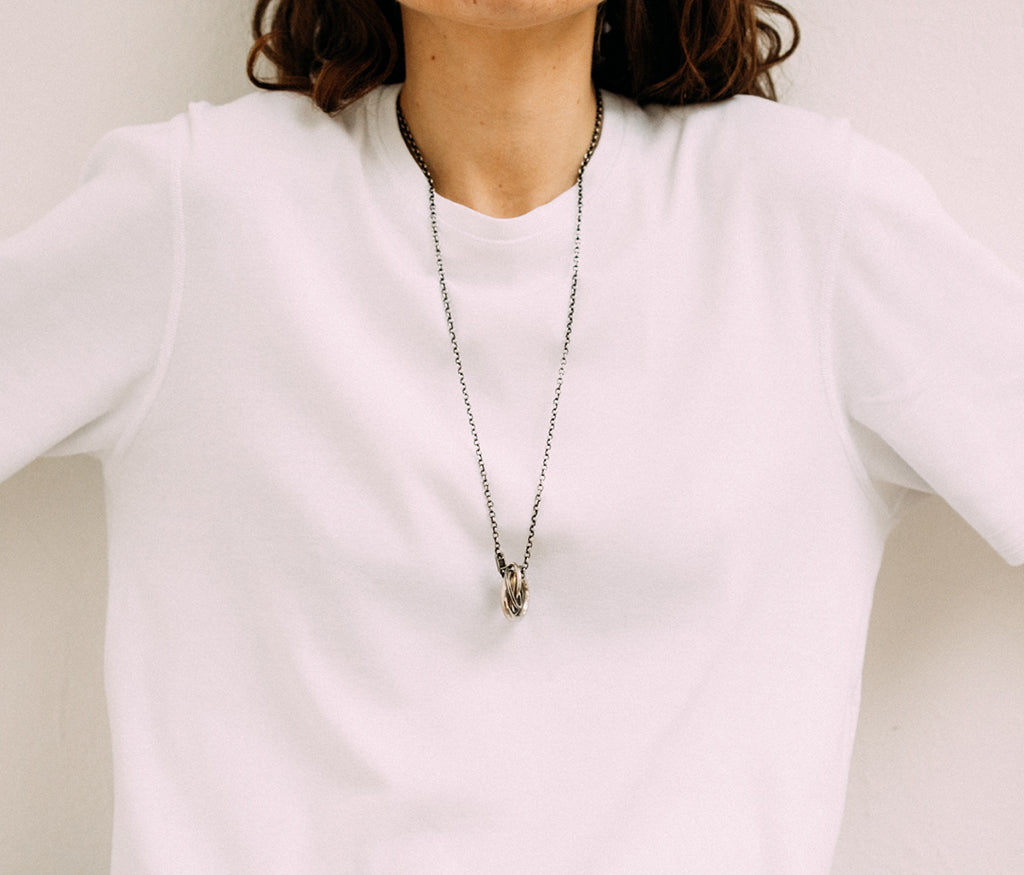 necklace four rings