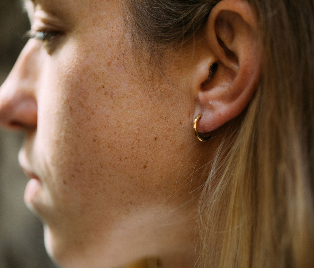 gold earrings – werkstatt-munchen