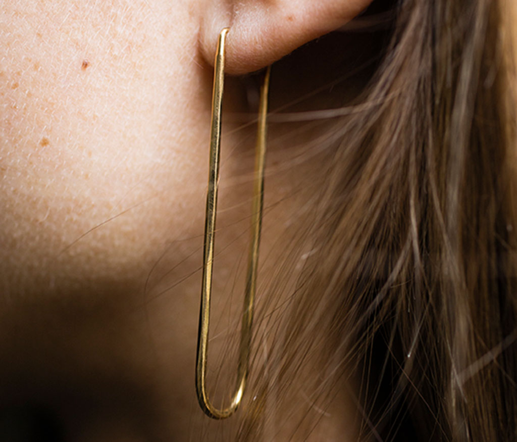 earrings loop hammered fine gold – werkstatt-munchen
