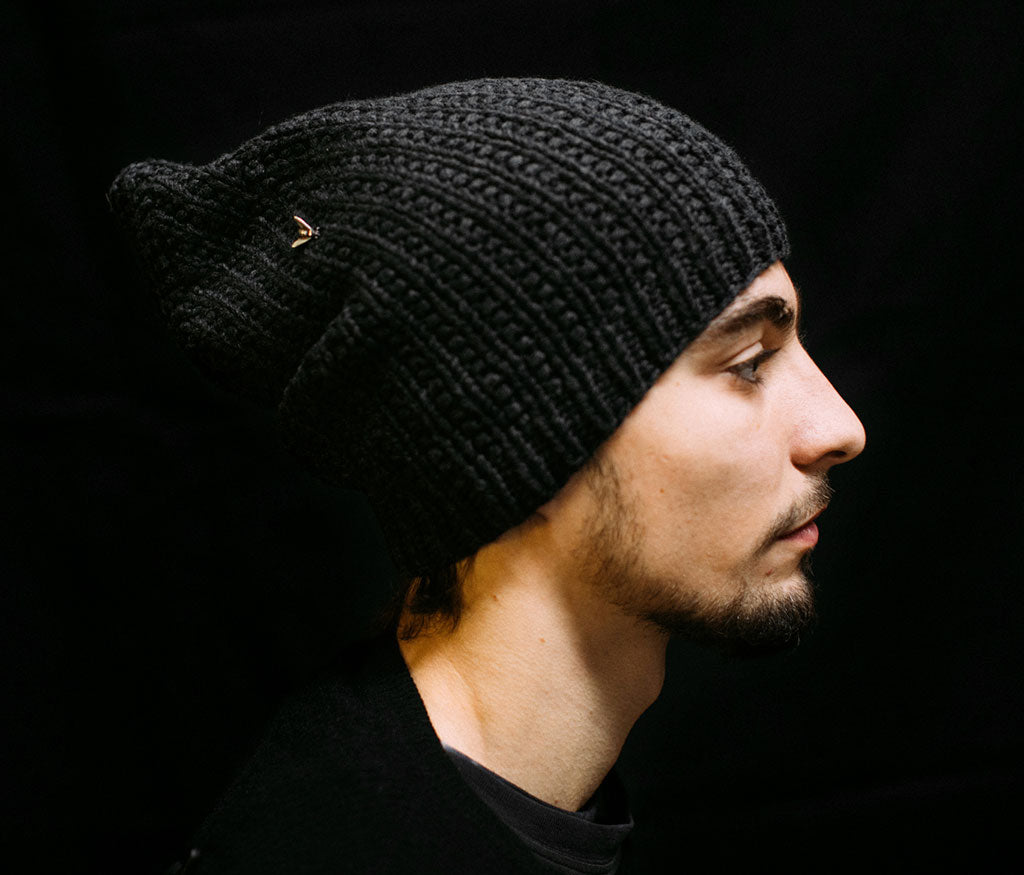 cap field - bee anthracite