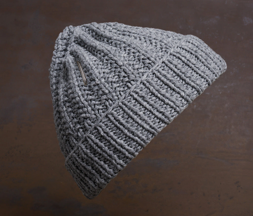cap sailor - trace link pebble